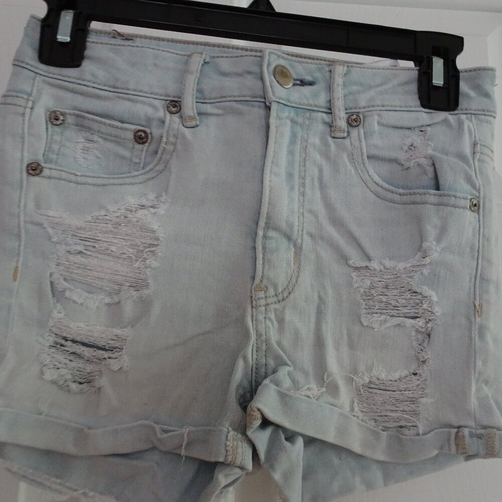 American Eagle Women's Size 2 Blue Denim Shorts Distressed